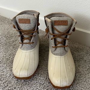 Sperry Saltwater Embos Off White Duck Boots